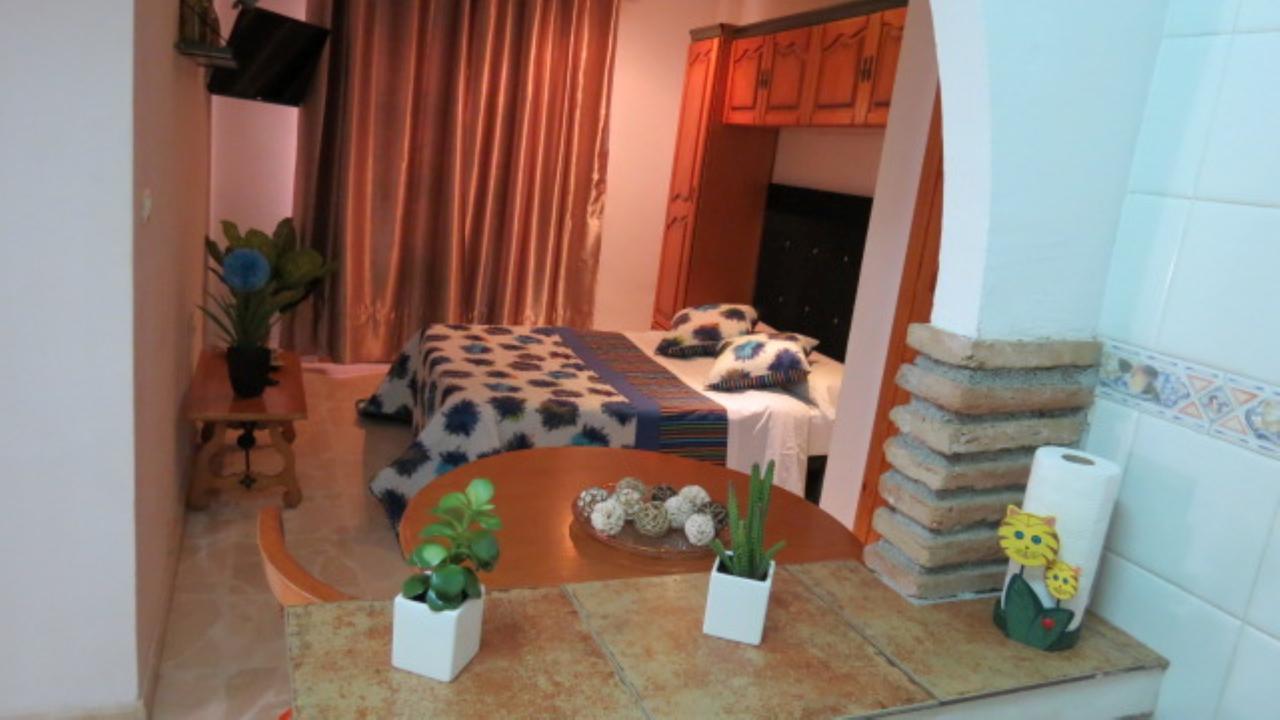 Comet Suites Elvira Granada Habitación foto