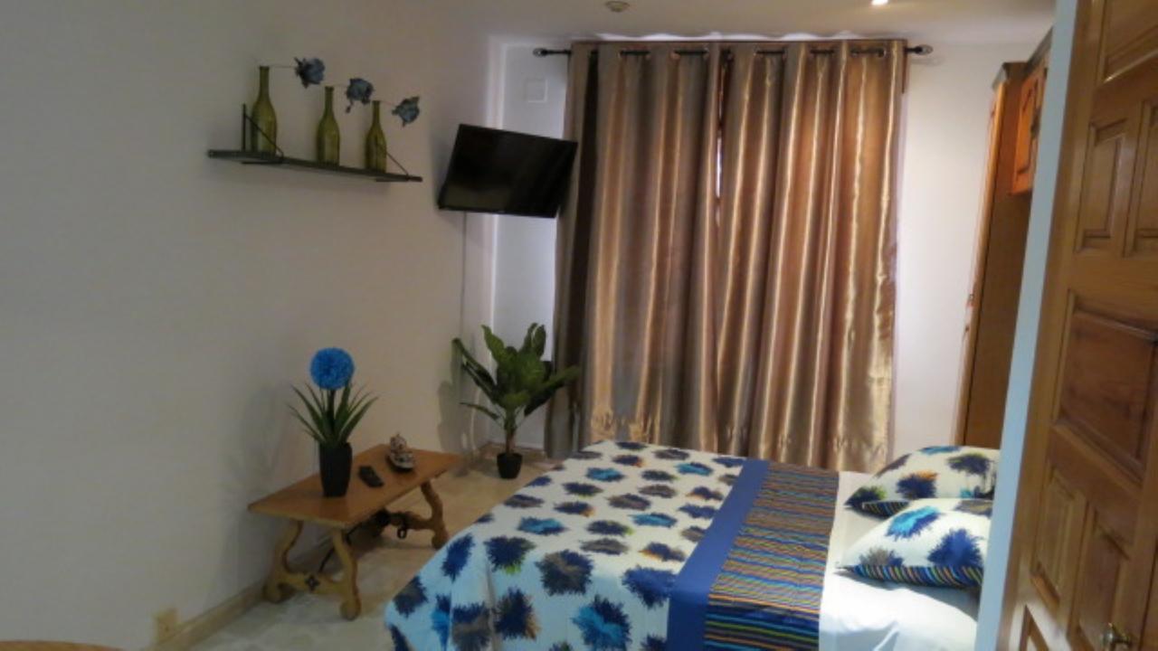 Comet Suites Elvira Granada Habitación foto